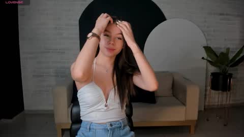 Tiffanny Sins online show from 5, 10, 2025