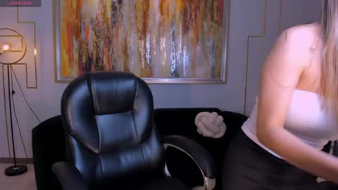 Snapshot of tiffannysins chatting on 23, 5, 2026 Tiffanny Sins online show from 23, 5, 2026
