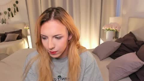 Snapshot of tiffany_king chatting on 14, 4, 2026 Tiffany online show from 14, 4, 2026