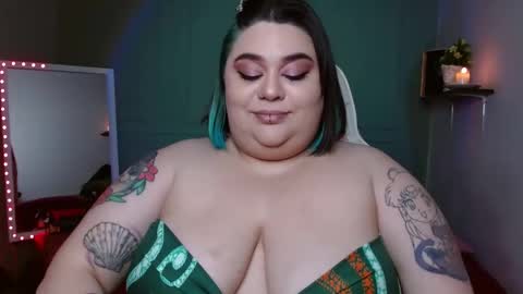 dont forget ask for custom vids  online show from 25, 12, 2024