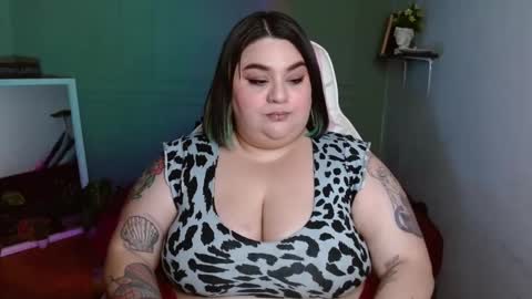 dont forget ask for custom vids  online show from 2, 2, 2025