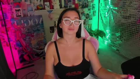 Snapshot of tiffany_robinson chatting on 11, 2, 2026 tiffany_robinson online show from 11, 2, 2026