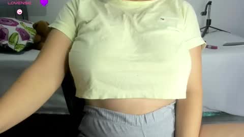 tiffany theressa online show from 13, 11, 2025