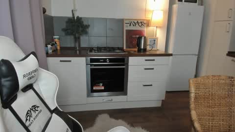  Tiffany  online show from 12, 1, 2025