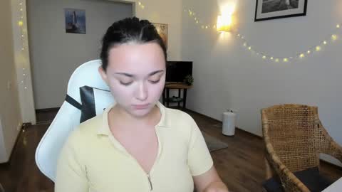  Tiffany  online show from 19, 1, 2025