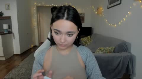  Tiffany  online show from 31, 1, 2025