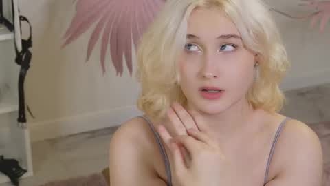 Snapshot of tiffanyjons chatting on 4, 10, 2025 tiffanyjons online show from 4, 10, 2025