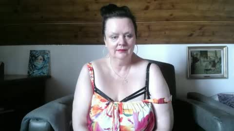 Snapshot of tiffanymature chatting on 9, 5, 2026 TiffanyMature online show from 9, 5, 2026