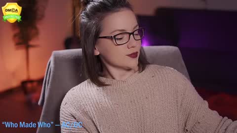 tiffanyriox online show from 9, 1, 2025