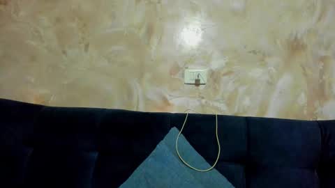 Tiffany online show from 4, 10, 2025