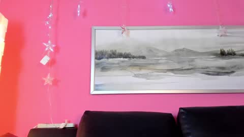 Stefany Suarez online show from 30, 1, 2025