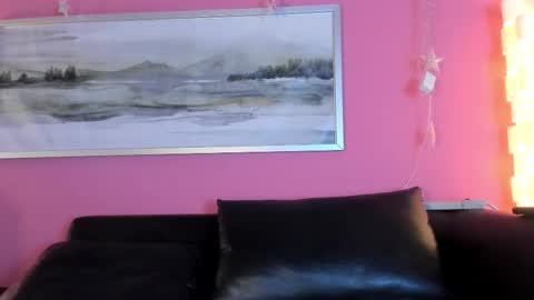 Stefany Suarez online show from 27, 9, 2025