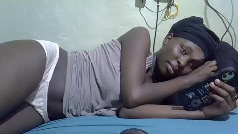 Snapshot of tight_pussie chatting on 12, 2, 2026 tight_pussie online show from 12, 2, 2026