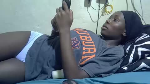 Snapshot of tight_pussie chatting on 15, 2, 2026 tight_pussie online show from 15, 2, 2026