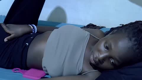 Snapshot of tight_pussie chatting on 23, 4, 2026 tight_pussie online show from 23, 4, 2026