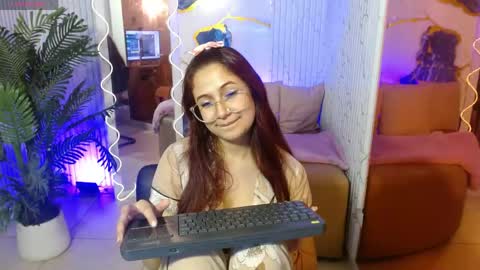 Tiiana online show from 15, 4, 2026