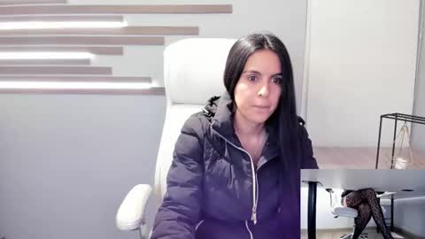 tiinyangel online show from 10, 2, 2026