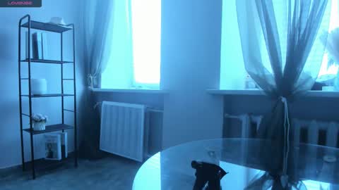 Elizabeth Elize online show from 16, 11, 2025