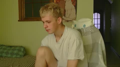 Snapshot of timkinky chatting on 15, 10, 2025 Tim WhiteS online show from 15, 10, 2025