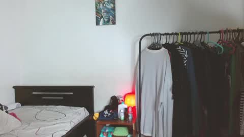 timmy  independent model  help me reach 50 thumbs up pls online show from 5, 1, 2025