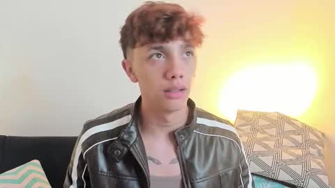 Timothy 21 years old online show from 30, 11, 2025