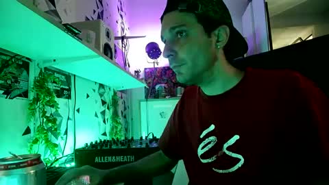 m0rty Kitty online show from 1, 10, 2025