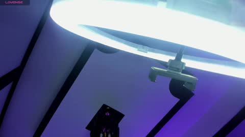 Tina  online show from 20, 2, 2025