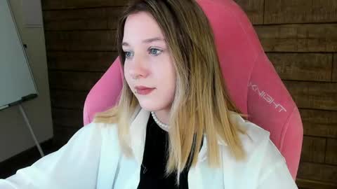 TinaBurton online show from 26, 4, 2026