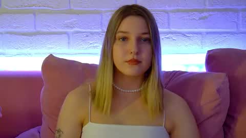 TinaBurton online show from 3, 5, 2026