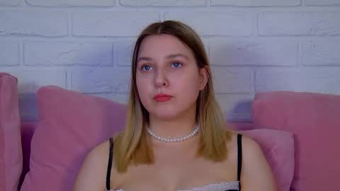 TinaBurton online show from 7, 5, 2026