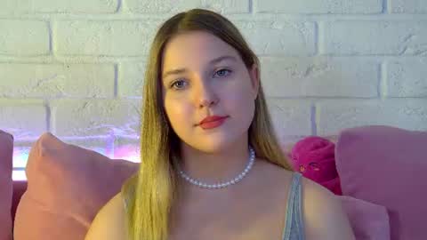 TinaBurton online show from 17, 6, 2026