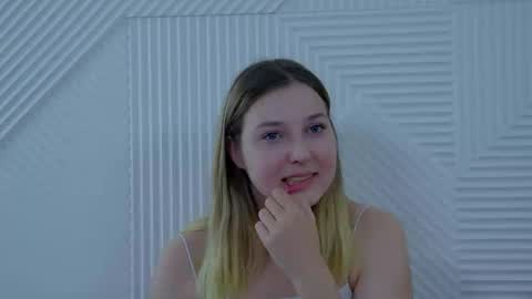 TinaBurton online show from 3, 8, 2026