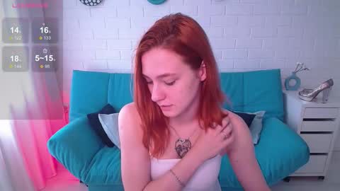 Snapshot of tinacruyze chatting on 10, 9, 2025 Tina online show from 10, 9, 2025