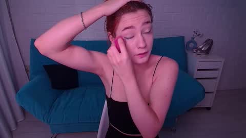 Snapshot of tinacruyze chatting on 5, 10, 2025 Tina online show from 5, 10, 2025