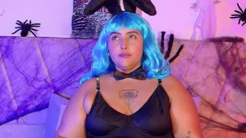 tinacurv online show from 30, 10, 2025