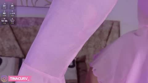 tinacurv online show from 3, 11, 2025