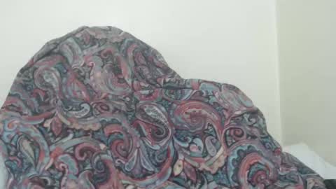 Snapshot of tinaxxxpetitexoxo chatting on 9, 5, 2026 Tina online show from 9, 5, 2026