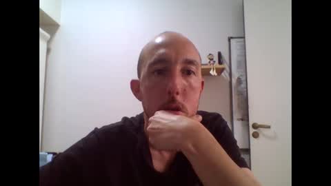 tinchox42 online show from 14, 3, 2026