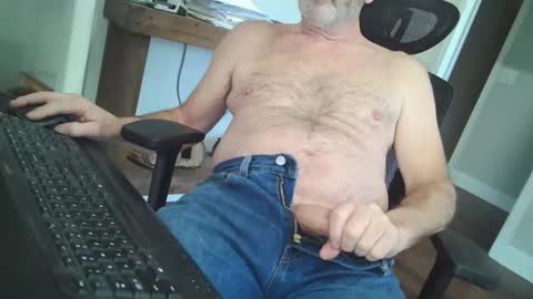 Snapshot of tincup430 chatting on 2, 2, 2026 5 day load on deck online show from 2, 2, 2026