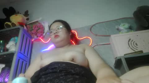 Snapshot of tini_bei chatting on 6, 5, 2026 tini_bei online show from 6, 5, 2026