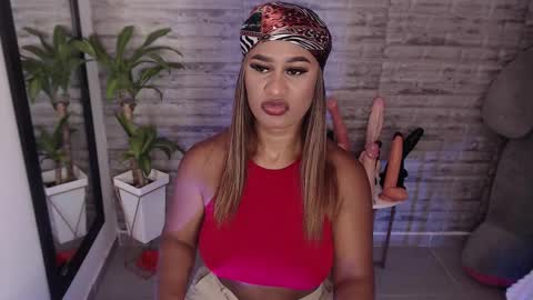 Snapshot of tinna__hottie chatting on 11, 9, 2025 Tinna Goddess online show from 11, 9, 2025