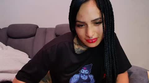 I AM BELLA  ----------- follow my  IG  TINNS 69 online show from 12, 3, 2025