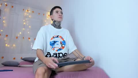 TINNY AND CANDY online show from 7, 11, 2025