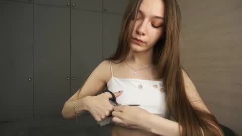 Snapshot of tiny_bunny__ chatting on 9, 2, 2025 Sofia online show from 9, 2, 2025