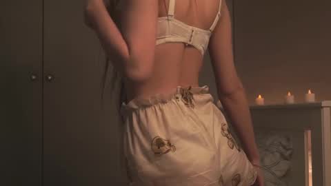 Snapshot of tiny_bunny__ chatting on 17, 2, 2025 Sofia online show from 17, 2, 2025