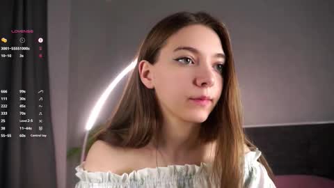 Snapshot of tiny_bunny__ chatting on 4, 10, 2025 Sofia online show from 4, 10, 2025