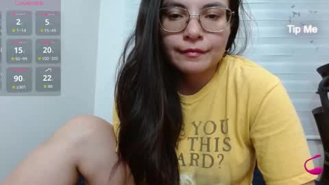 Tiny Caroline online show from 19, 4, 2026