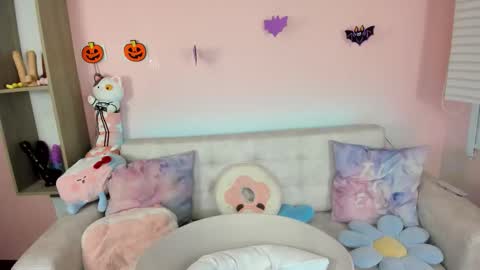 Snapshot of tiny_cora chatting on 9, 10, 2025 tiny_cora online show from 9, 10, 2025