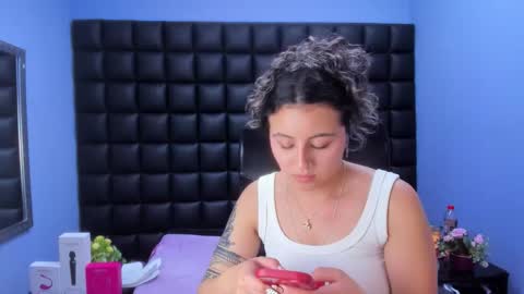 Snapshot of tiny_love_ chatting on 9, 2, 2026 tiny online show from 9, 2, 2026