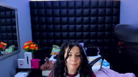 Snapshot of tiny_love_ chatting on 2, 6, 2026 tiny online show from 2, 6, 2026